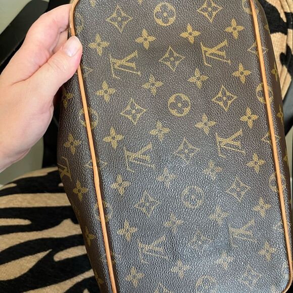 LV Palermo PM rare bag to find in such great condition comes with strap classic - Picture 8 of 14